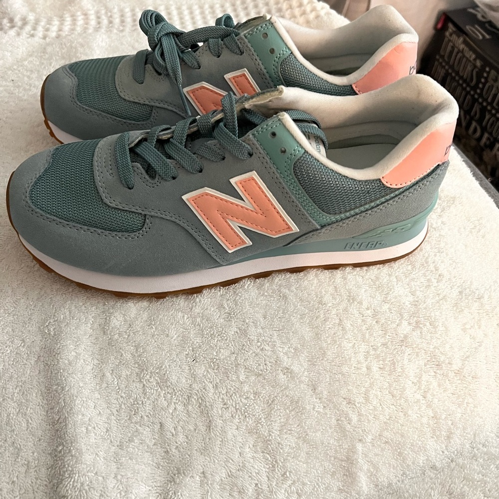 New Women New Balance Running Shoe
